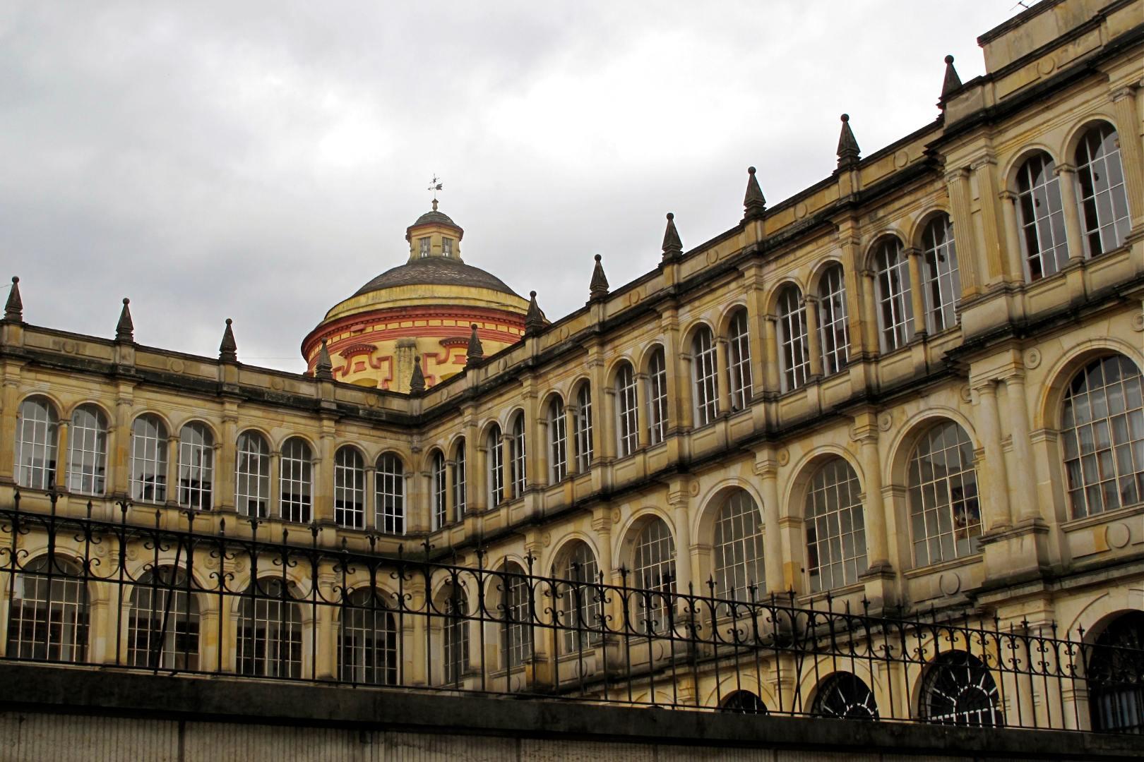 Full Day City Tour Bogotá: Un Viaje a Través de la Historia, el Arte y la Naturaleza