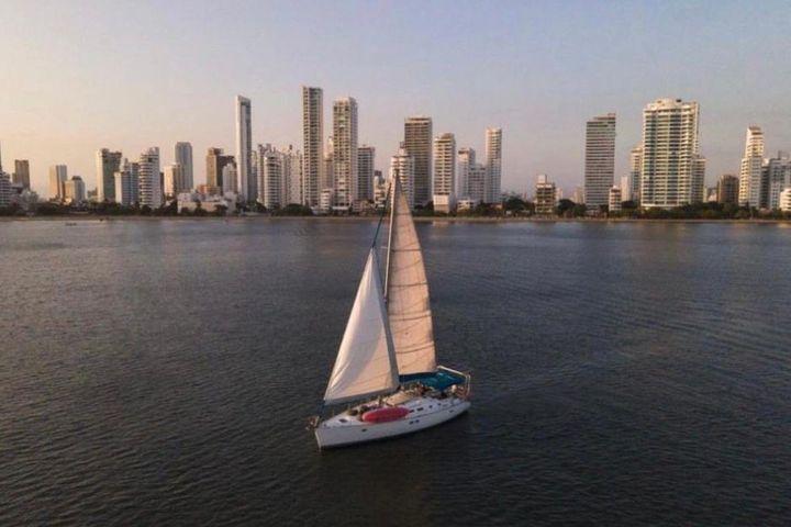 3 Días navegando en velero hasta  Islas del Rosario y Barú